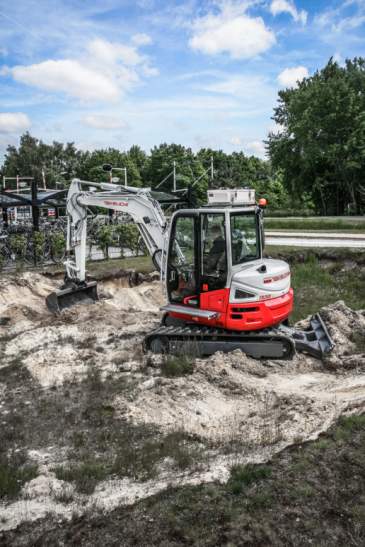 Takeuchi TB260