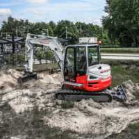 Takeuchi TB260