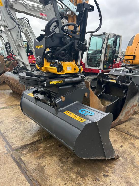 Liebherr A916 compact